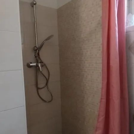 Senka Apartment Ika